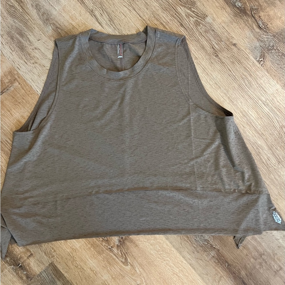Tempo Tank - Free People. Size Small color - taupe